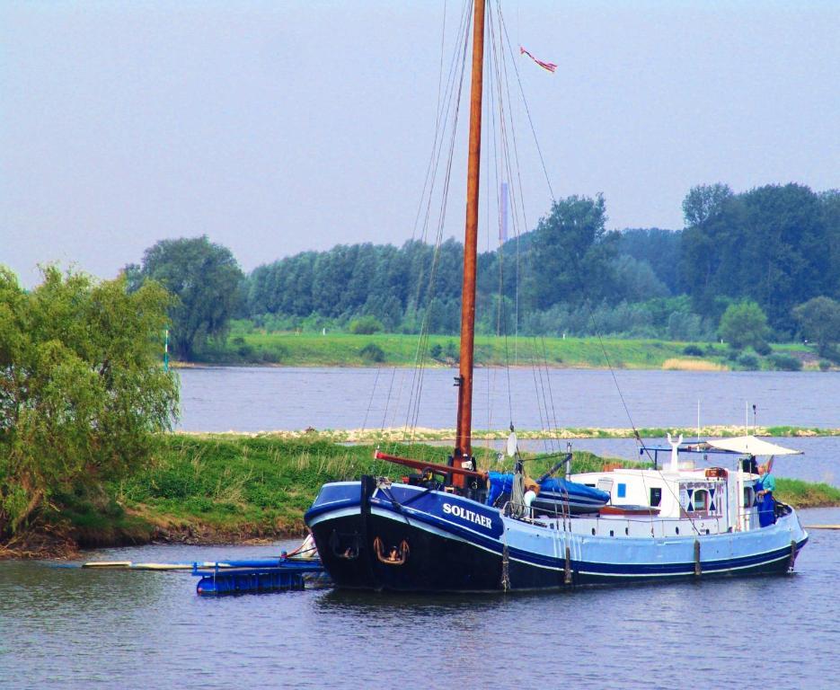 Rhein River Guesthouse - Direkt Am Rhein Leverkusen Luaran gambar
